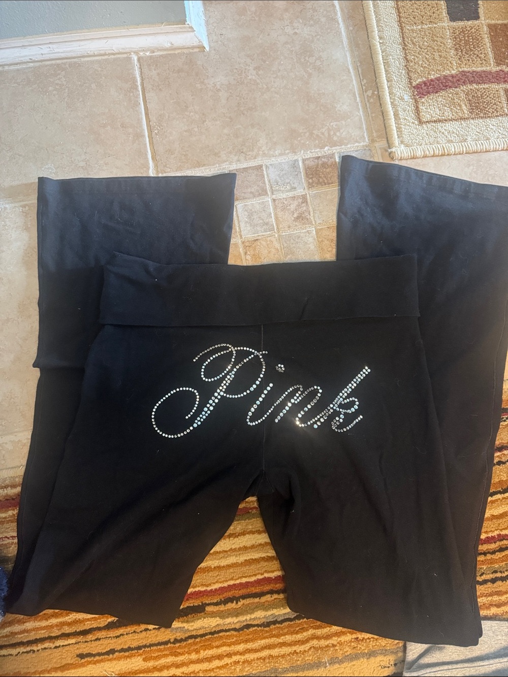 PINK Victoria's Secret Black Rhinestone Logo yoga pants